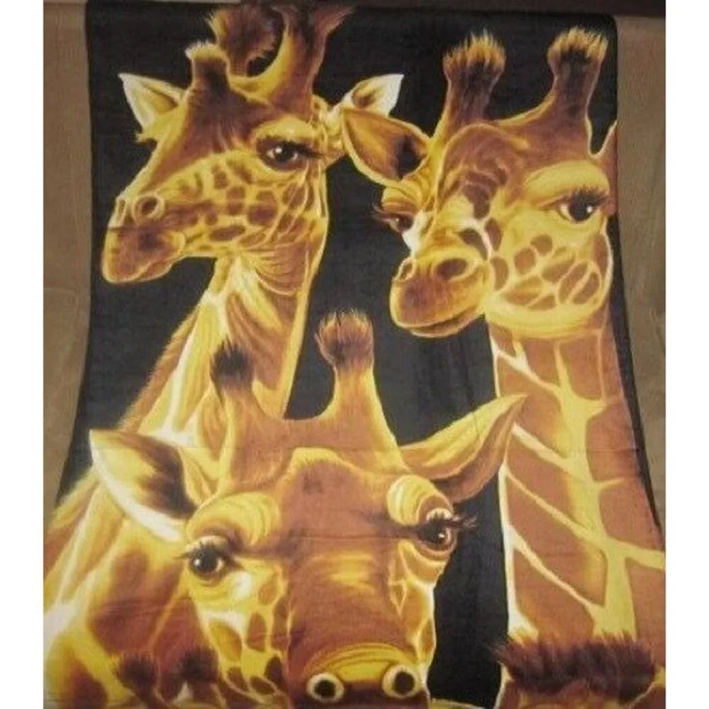 New Cute Giraffes Family Beach Bath Pool Towel Gift Giraffe Safari Zoo 30 x 60